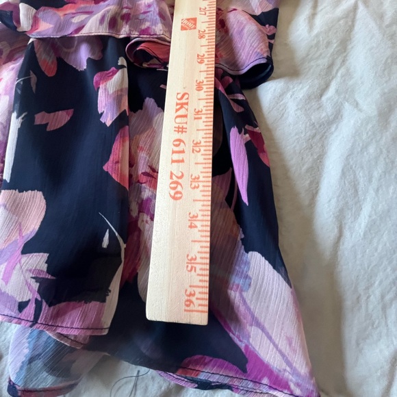 Socialite Pink and Black Floral Mini Dress in like new condition - Picture 8 of 8
